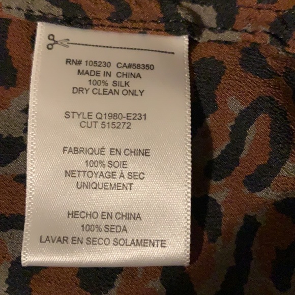 SOLD EQUIPMENT Femme Leopard Print 100% silk Shirt. - Picture 4 of 10